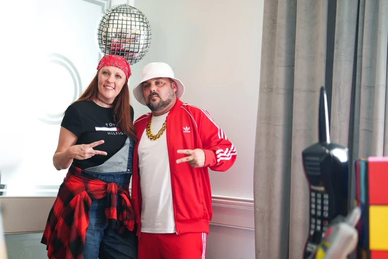 rbb-slider-track-suit-peace